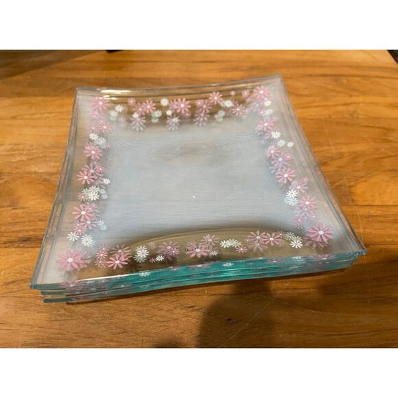 The Pampered Chef Set of 4 Square Glass Daisy Dessert Plates - Picture 8 of 9